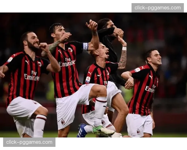 拉齐奥5-3-2阵型限制对手进攻，快速反击制造威胁